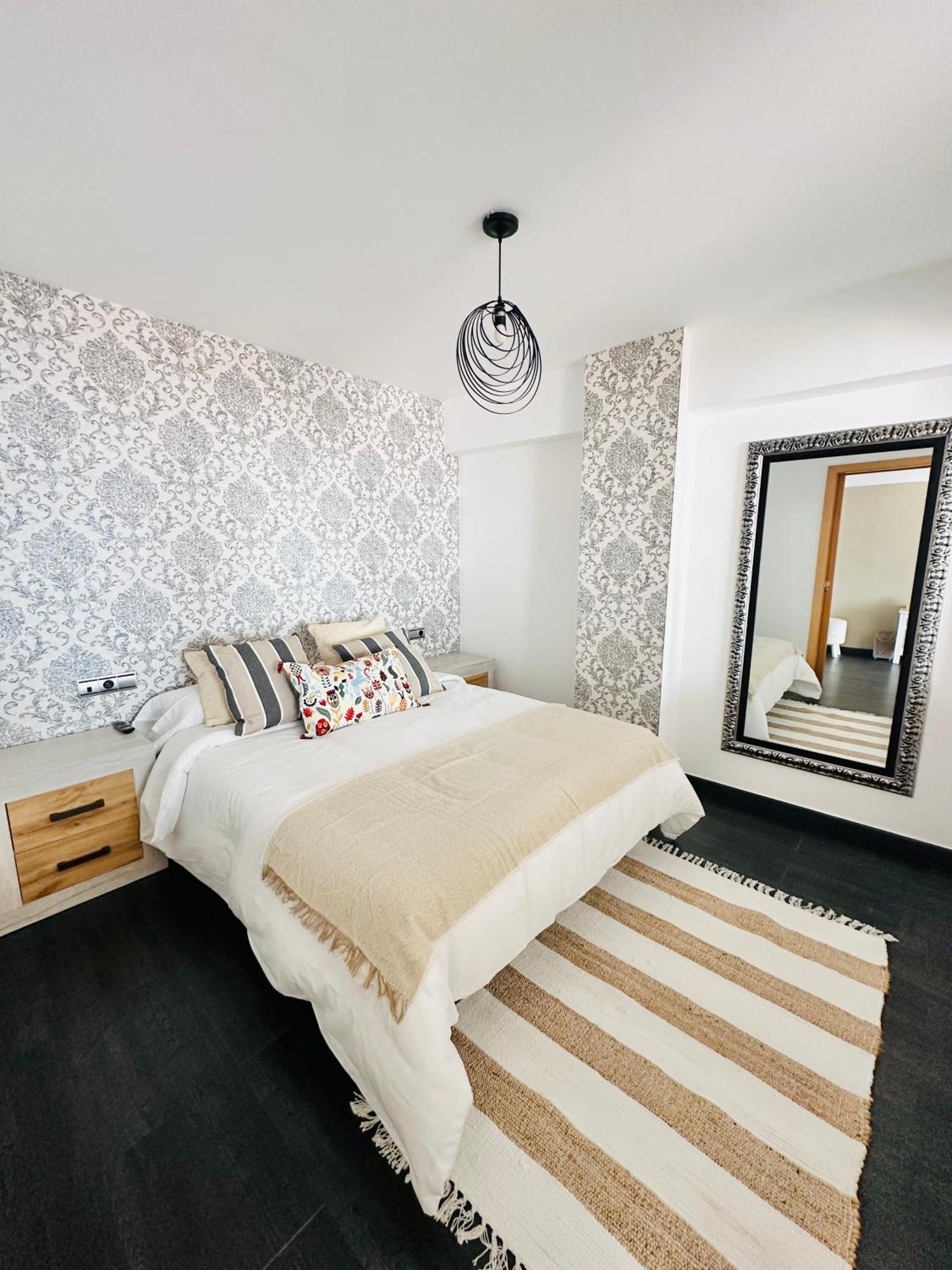 Frente A La Playa Apartamento Boutique En Marbella Exteriör bild